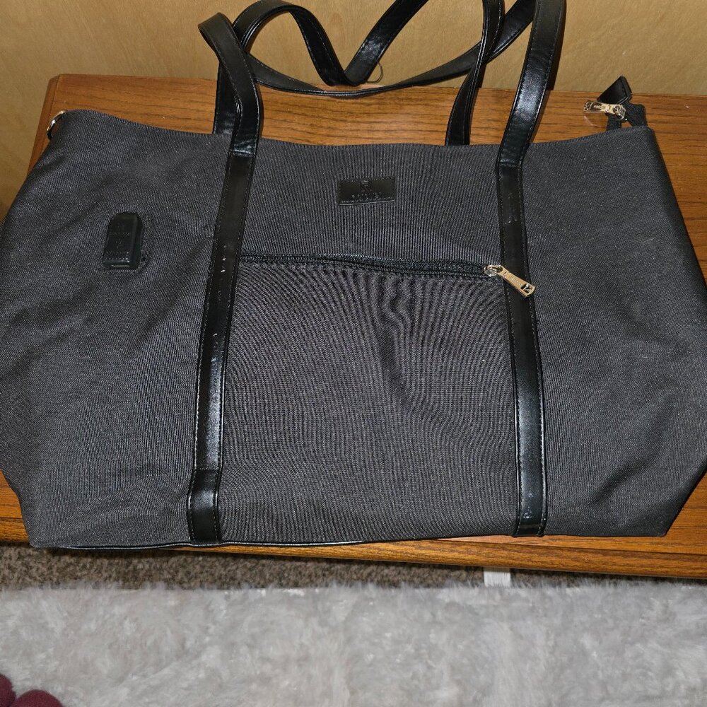 Black Modern Laptop Bag with Minimalist Design